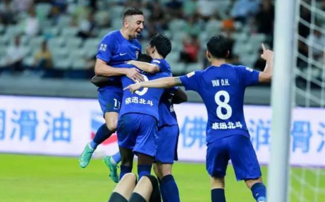 爱游戏登入-【中超】阿齐兹戴维森点射 三镇2比1亚泰主场首胜